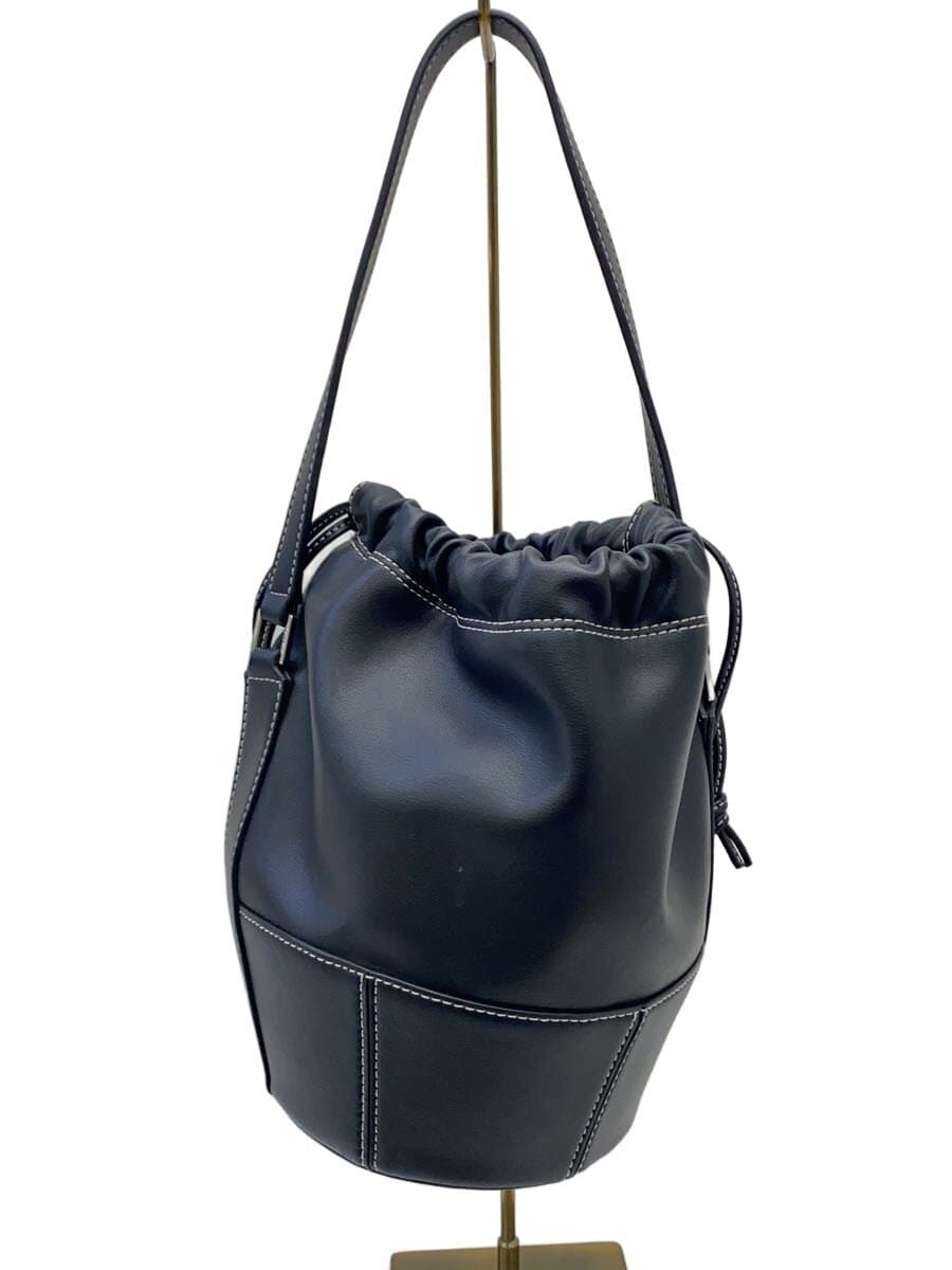 VASIC Handbag Leather Black 3