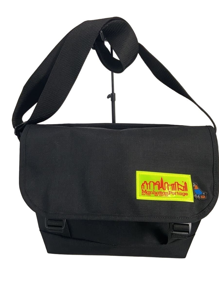Manhattan Portage Shoulder Bag BLK Solid