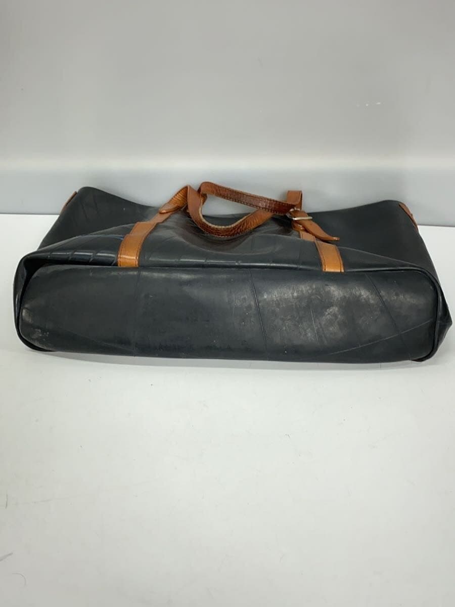 SEAL Shoulder Bag BLK 4