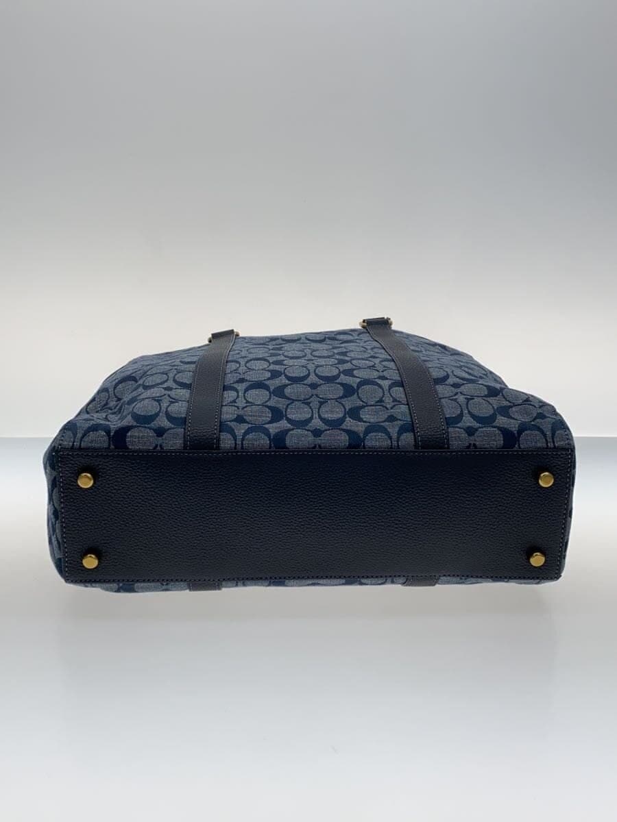 COACH Signature Tote 4