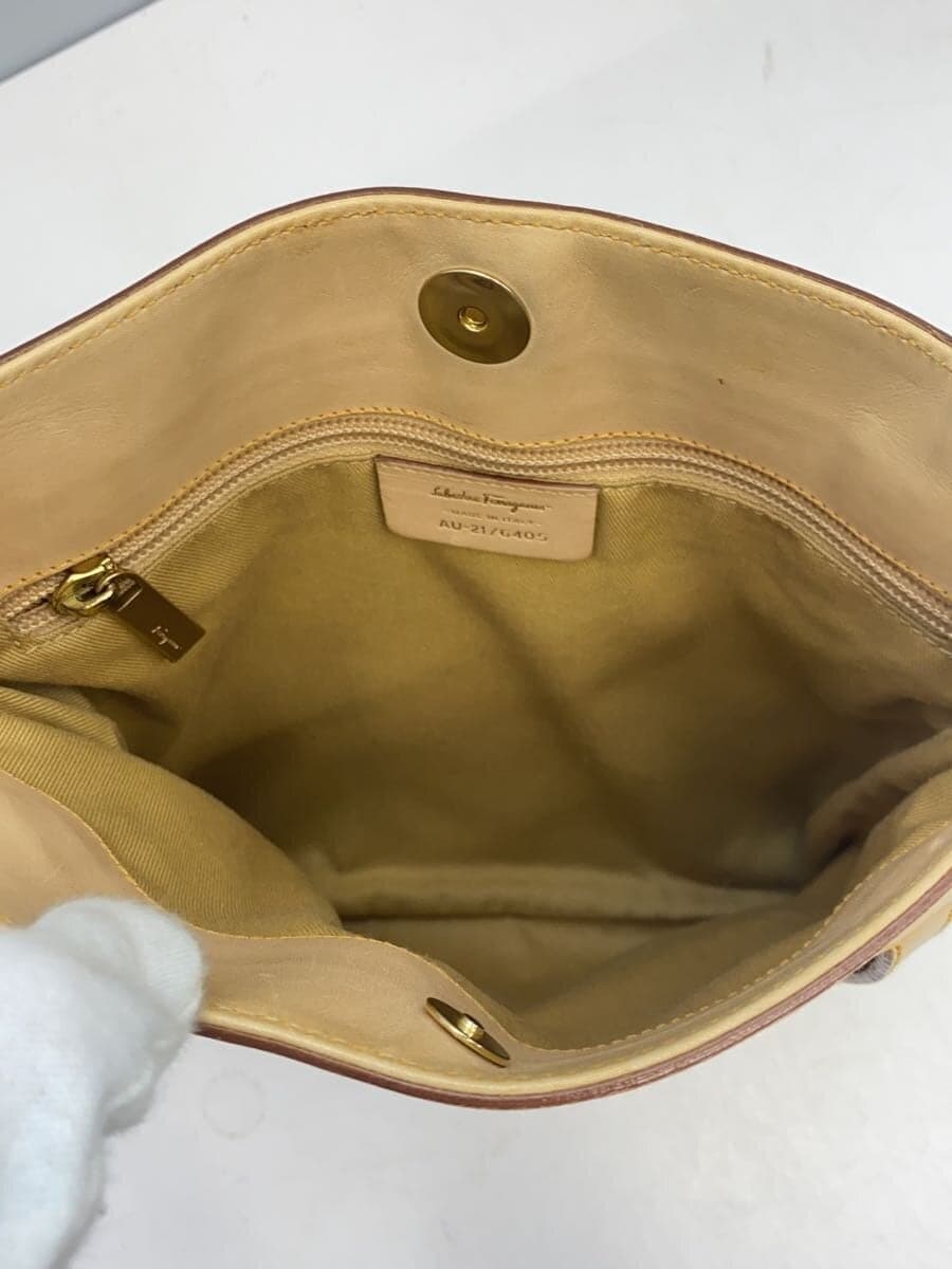 Salvatore Ferragamo Shoulder Bag Animal 6