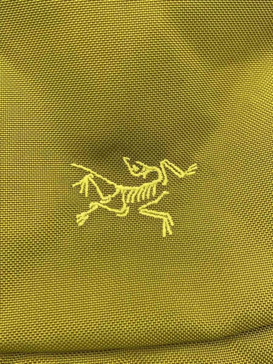 ARC’TERYX Shoulder Bag Nylon Khaki Maka 2 5