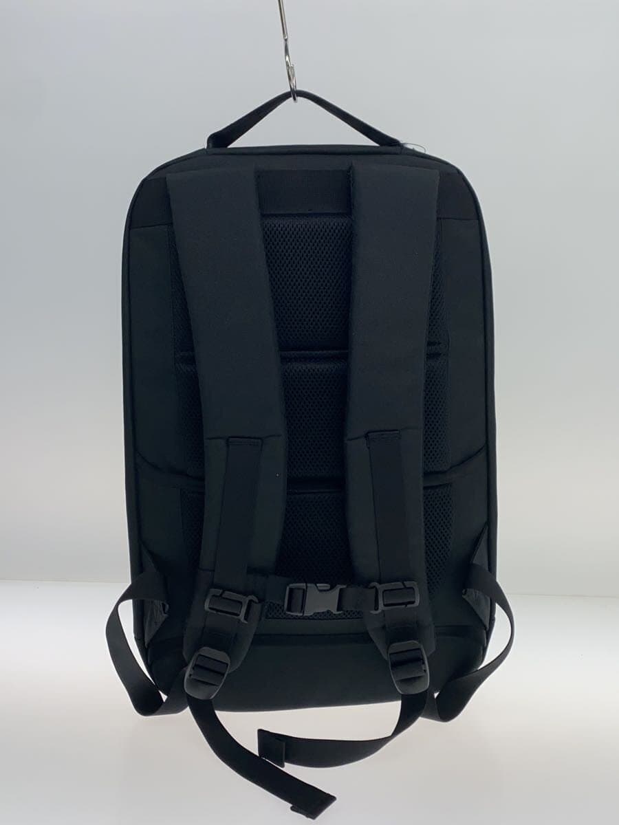 CHUMS Backpack BLK 3