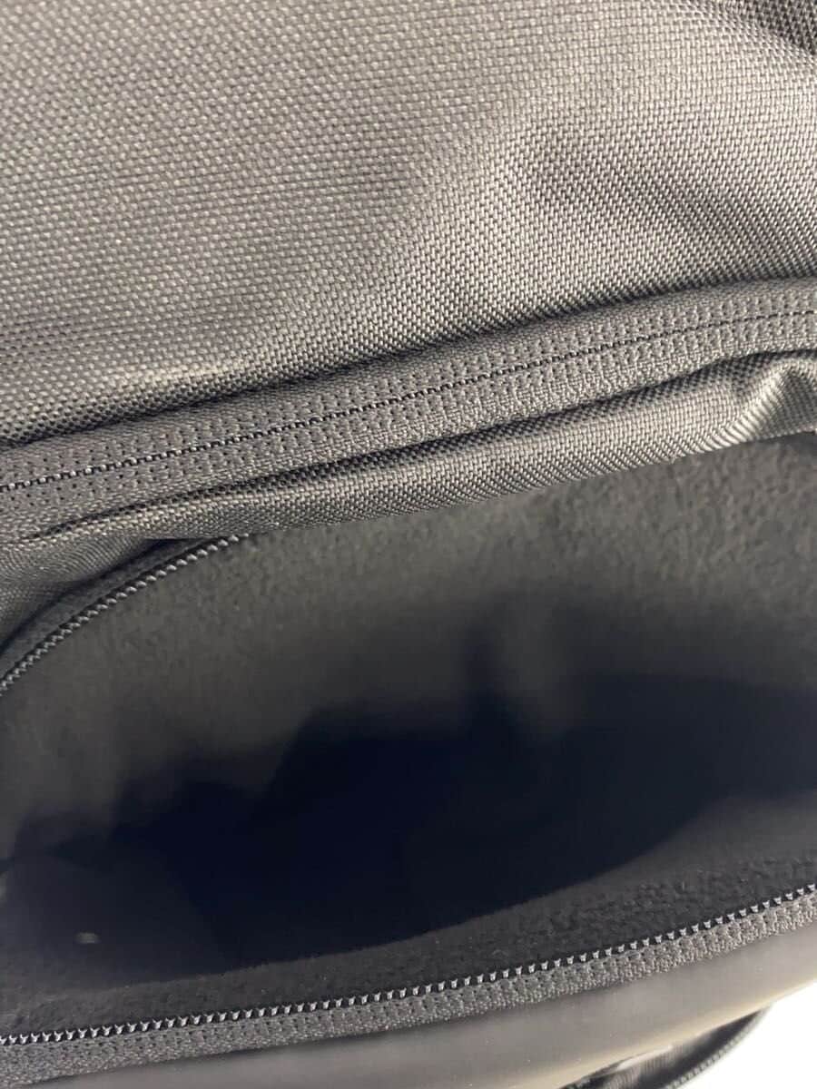 UNDER ARMOUR Backpack BLK Solid 1384671 8