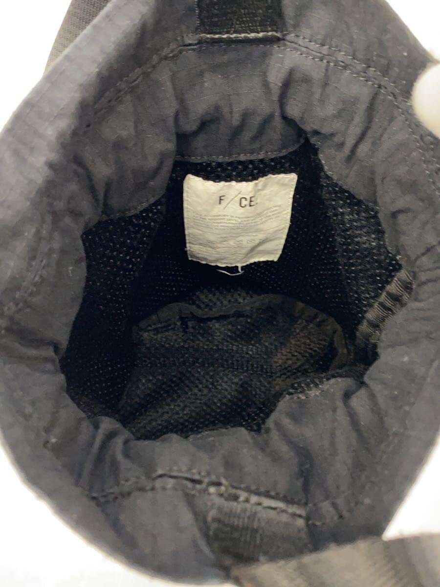 F CE Pouch BLK Solid 6