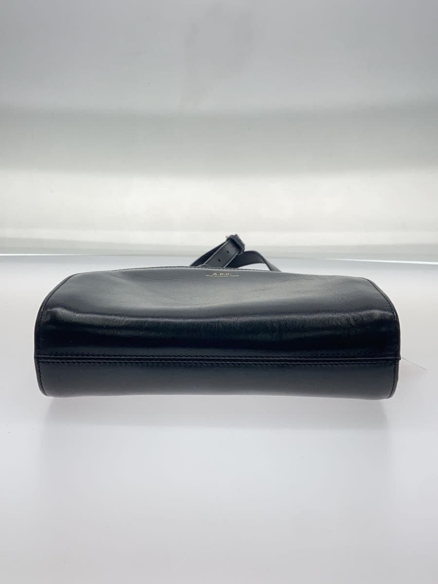 A.P.C. Shoulder Bag Leather Black 4