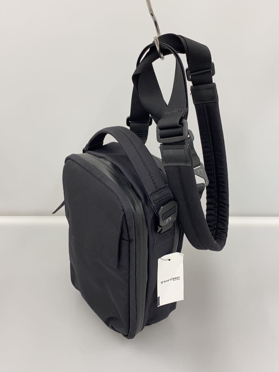 BLACK EMBER Shoulder Bag 2