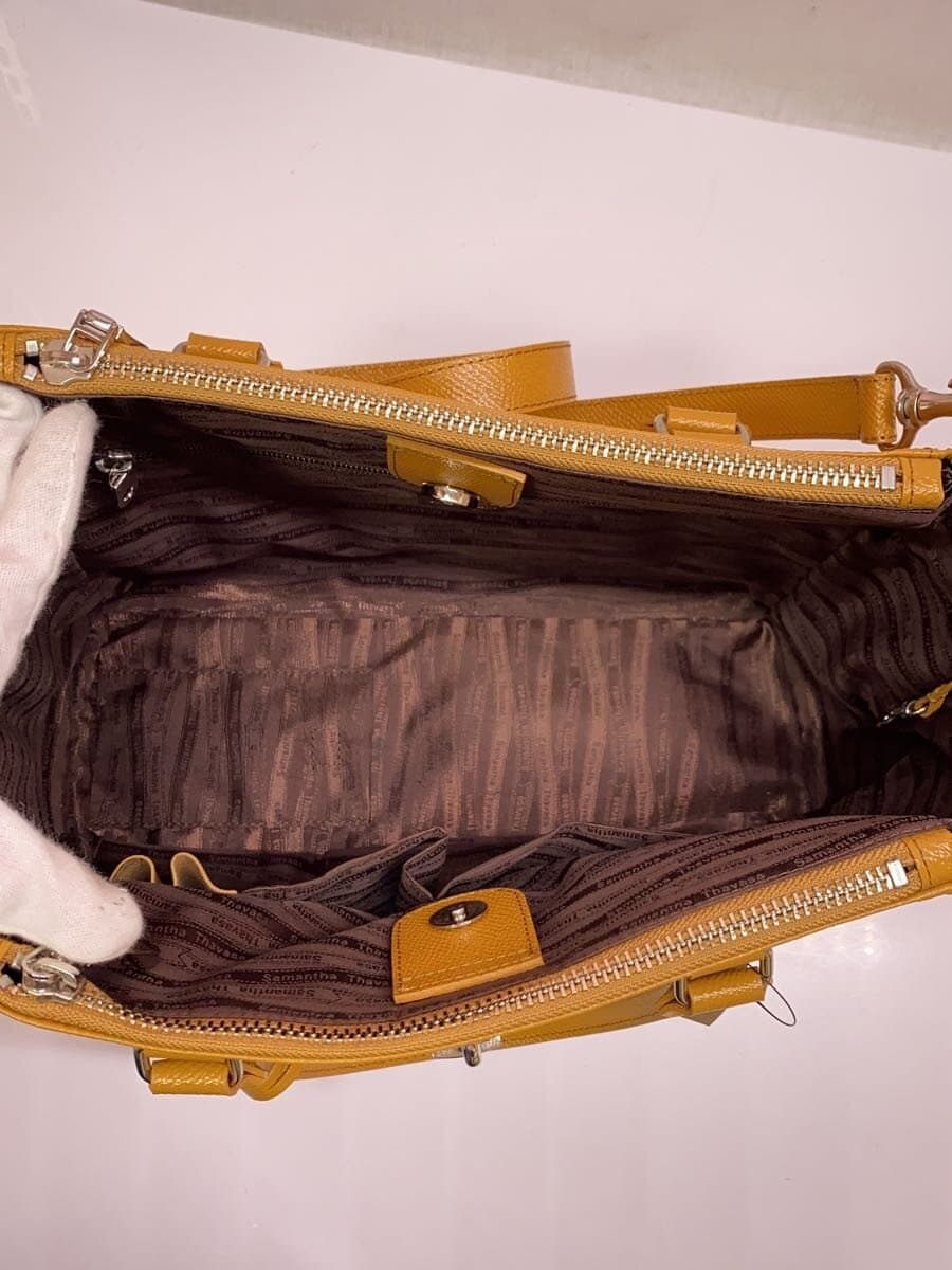 Samantha Thavasa Shoulder Bag BRW Solid 6