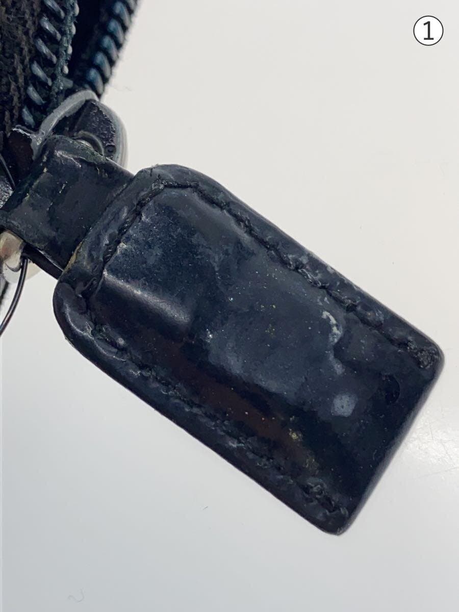 PRADA Triangle Logo Triangle Logo Plate Pouch Nylon BLK 7