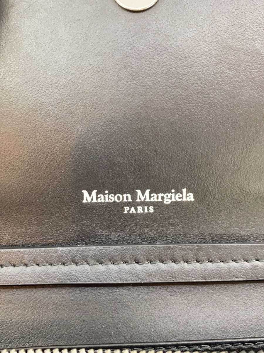 Maison Margiela Paint Peeling Back With Scratches Inside With Stain Shoulder Bag PVC SLV Solid 6