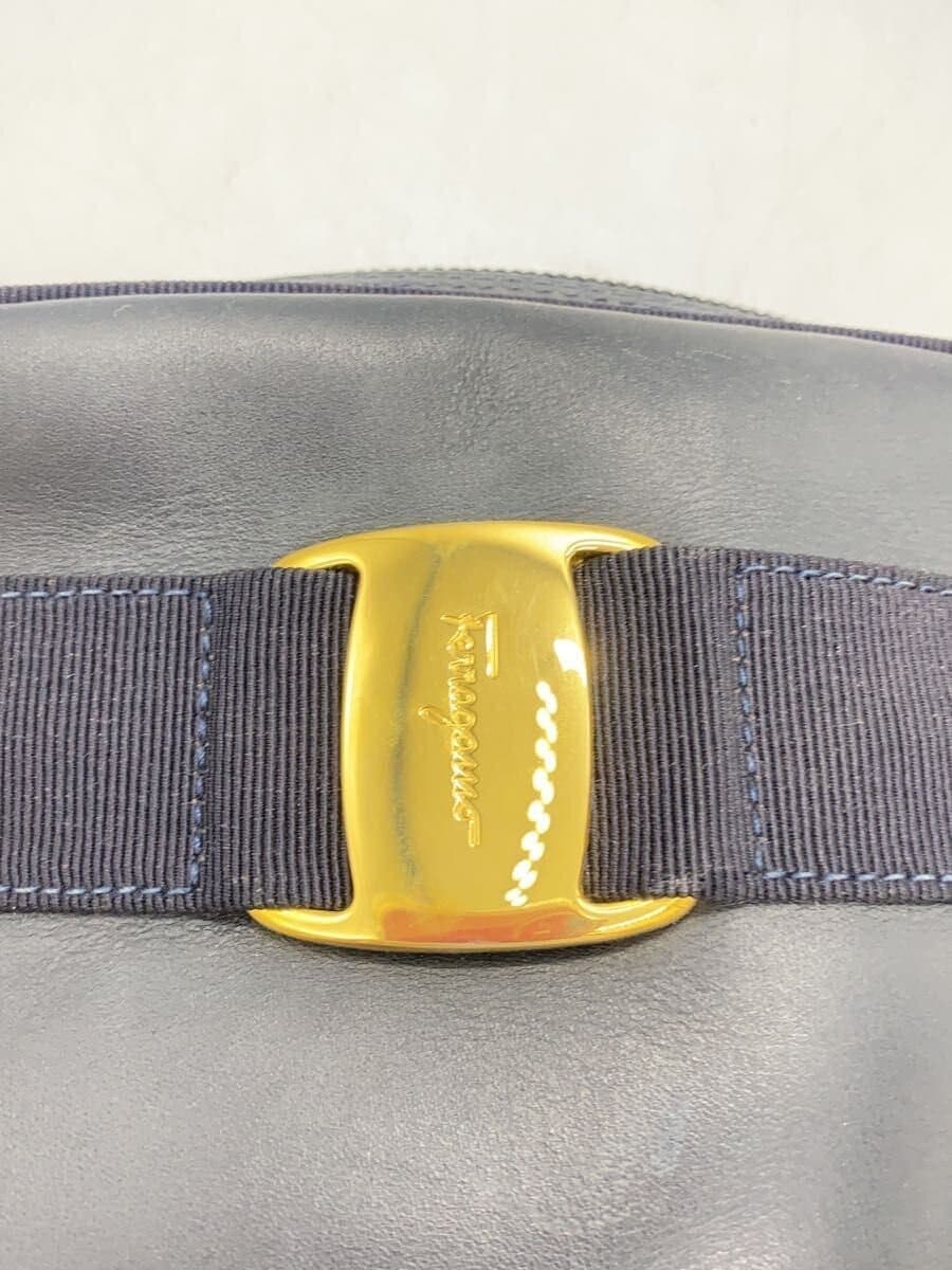 Salvatore Ferragamo shoulder bag -- NVY 5