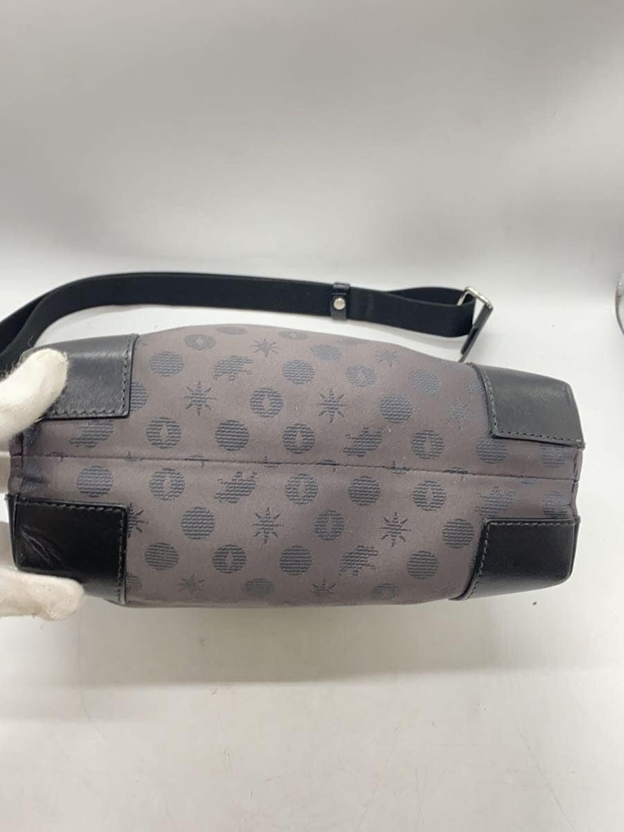 HUNTING WORLD Shoulder Bag Canvas Black All-over Print 4