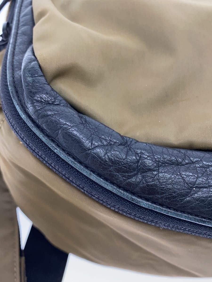 SO by alexander van slobbe Shoulder Bag KHK 7