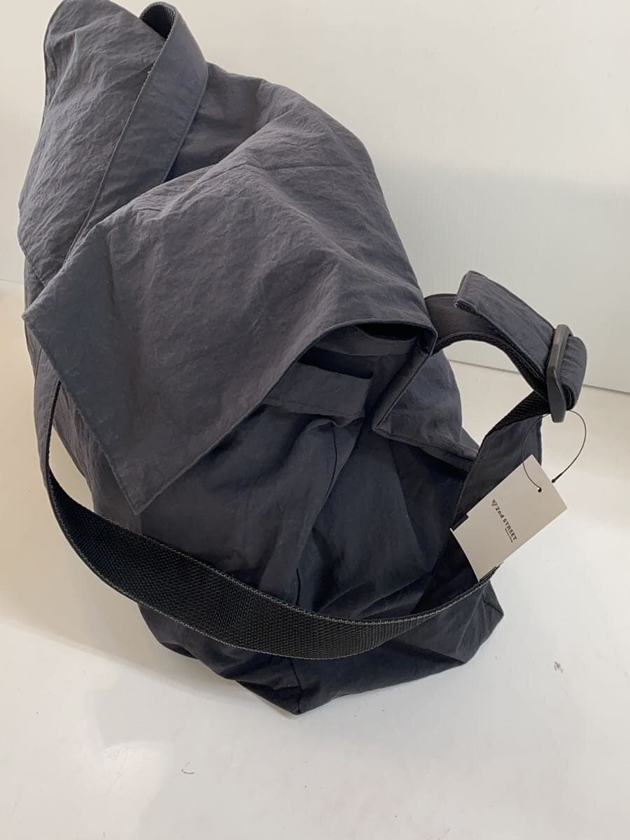 ERA. Shoulder Bag Nylon BLK 2