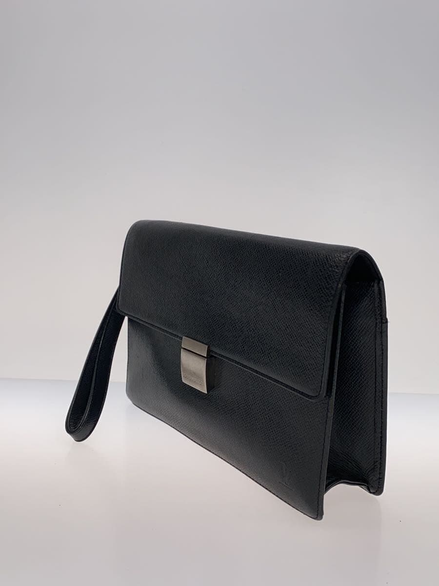 LOUIS VUITTON Selenga _Taiga Leather BLK 2