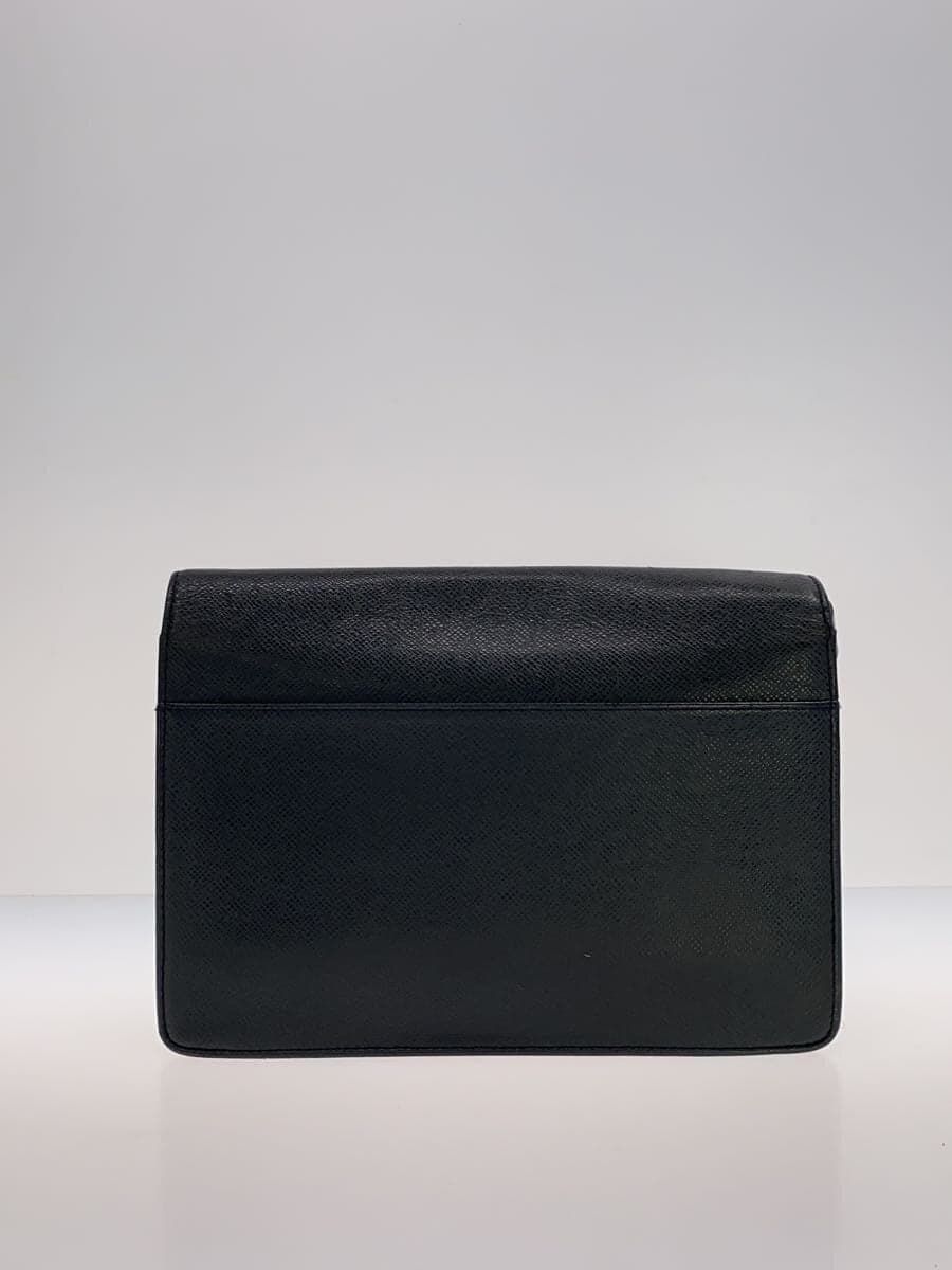 LOUIS VUITTON Selenga _Taiga Leather BLK 3