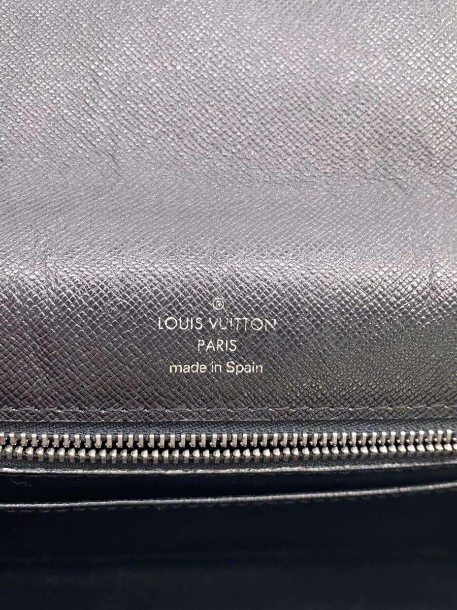 LOUIS VUITTON Selenga _Taiga Leather BLK 5