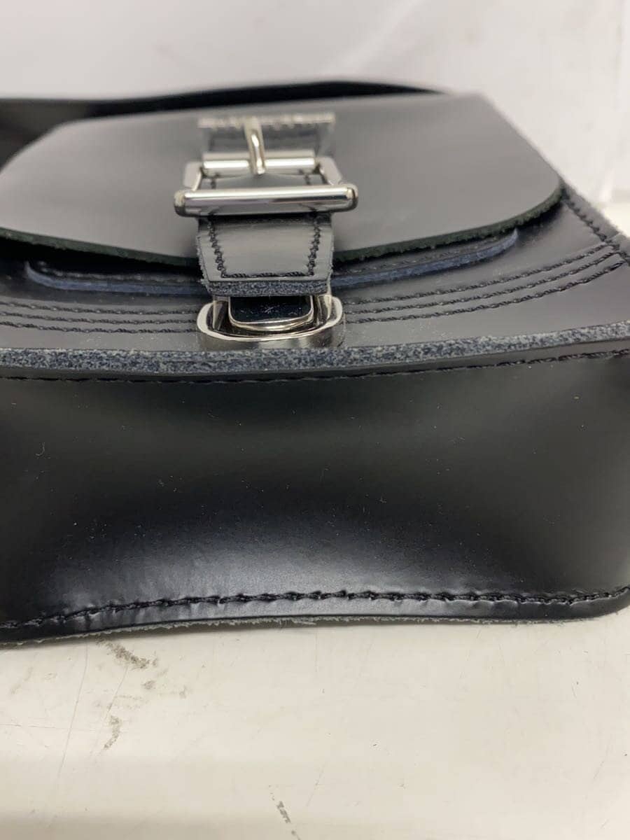 Dr. Martens shoulder bag leather black AD055001 4