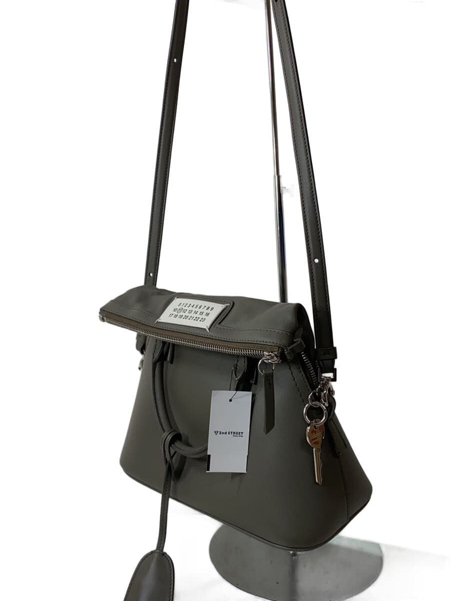 Maison Margiela Shoulder Bag Leather GRY S56WG0082 2