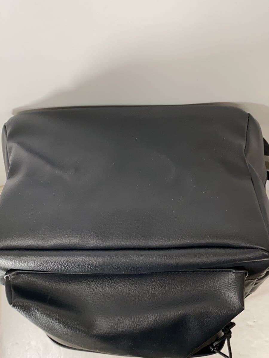 NEW ERA Backpack Faux Leather BLK 4