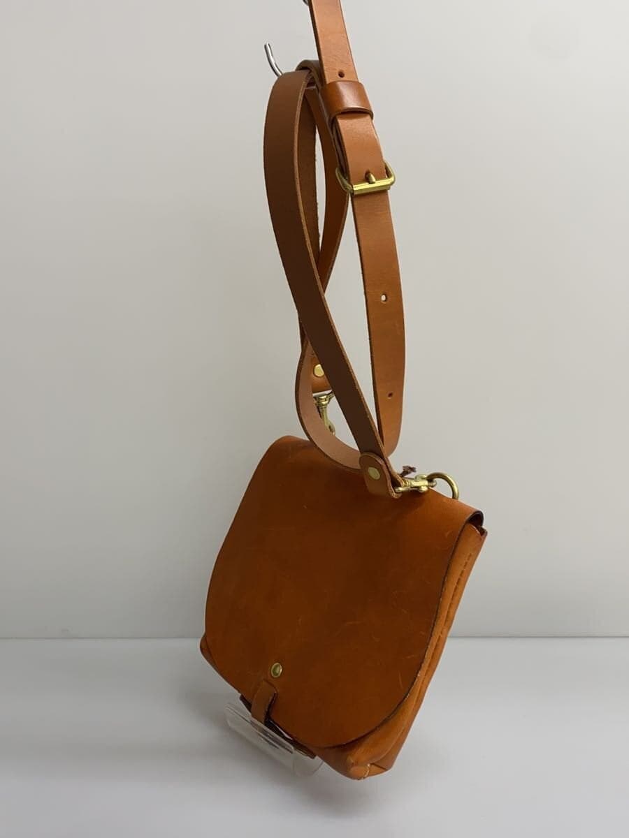 HERZ Vertical 2-Way Body Bag Leather CML Small With Scratches 2