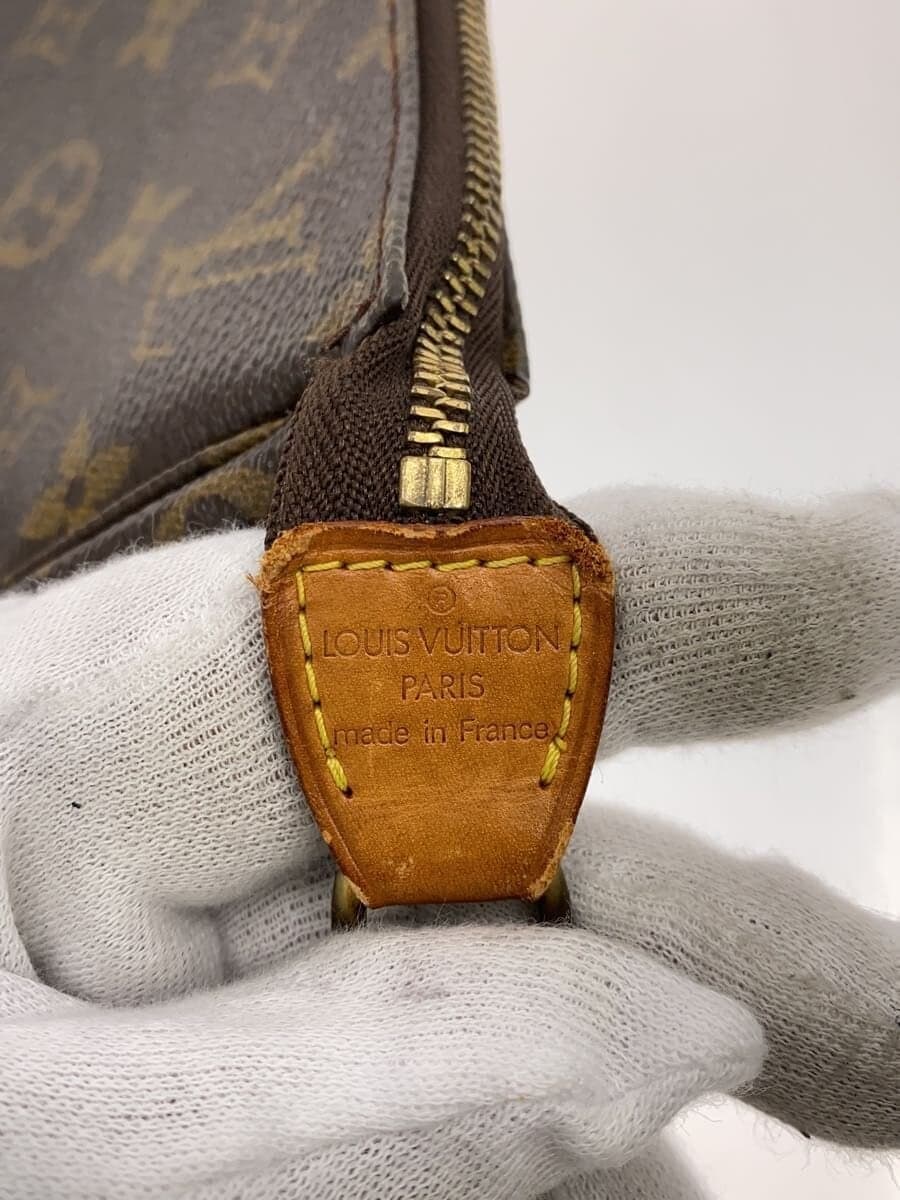 LOUIS VUITTON1)Pochette Accessoires_Monogram Canvas PVC BRW Strap Missing Part 5