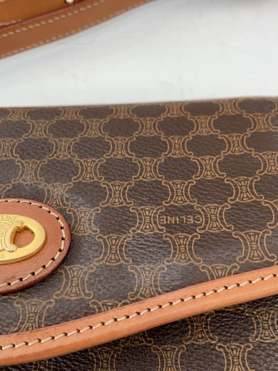 CELINE Shoulder Bag -- BRW 8