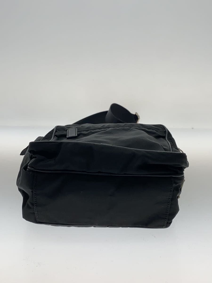 PRADA Piping Scuff With Wear Triangle Logo Plate Triangle Logo Shoulder Bag 4