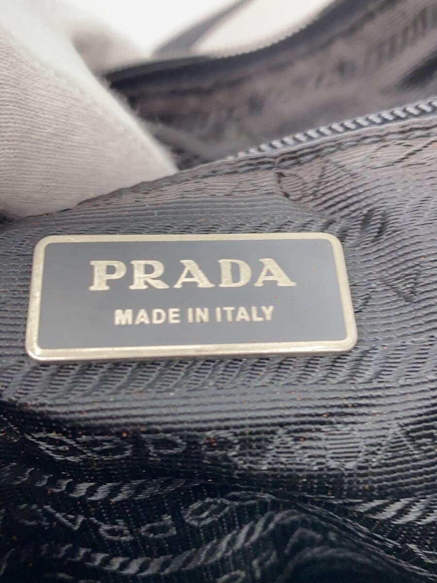PRADA Piping Scuff With Wear Triangle Logo Plate Triangle Logo Shoulder Bag 5