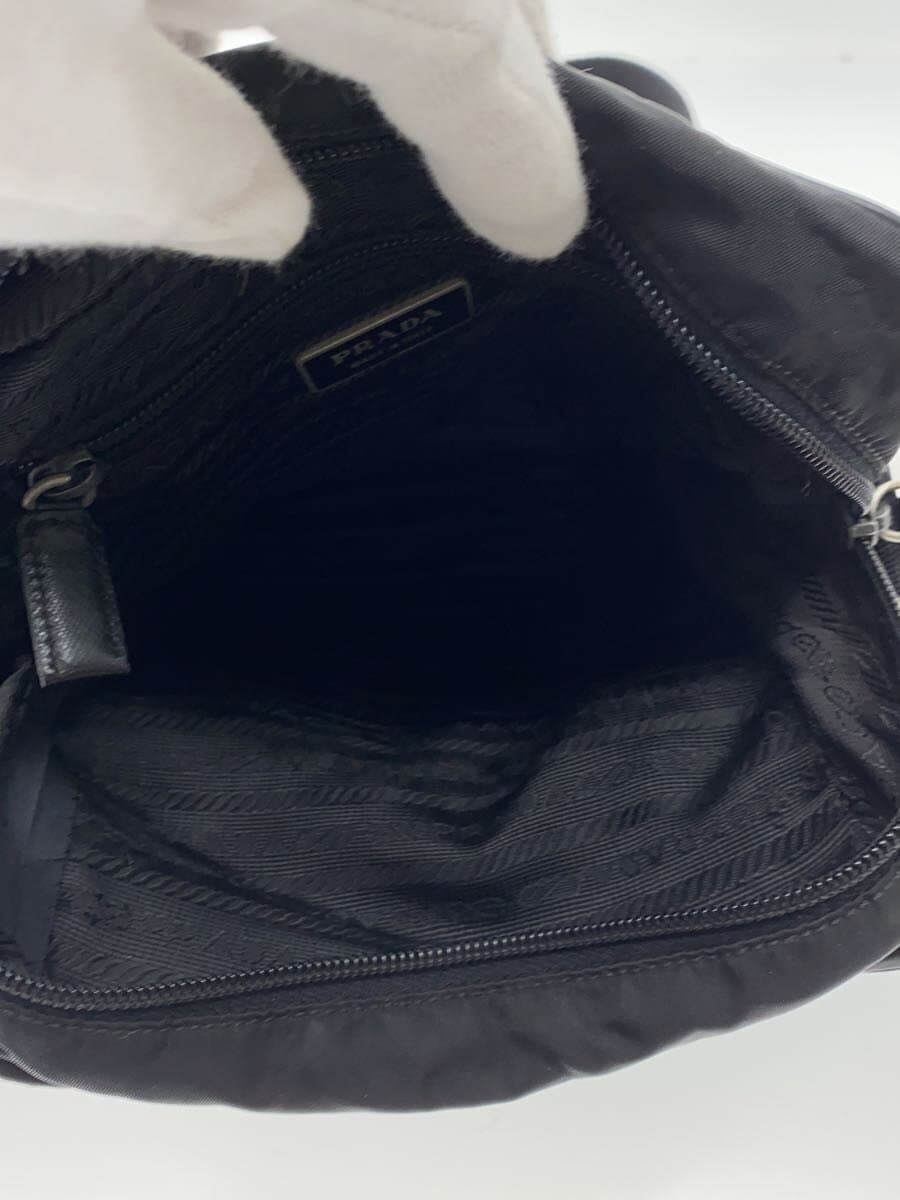 PRADA Piping Scuff With Wear Triangle Logo Plate Triangle Logo Shoulder Bag 6