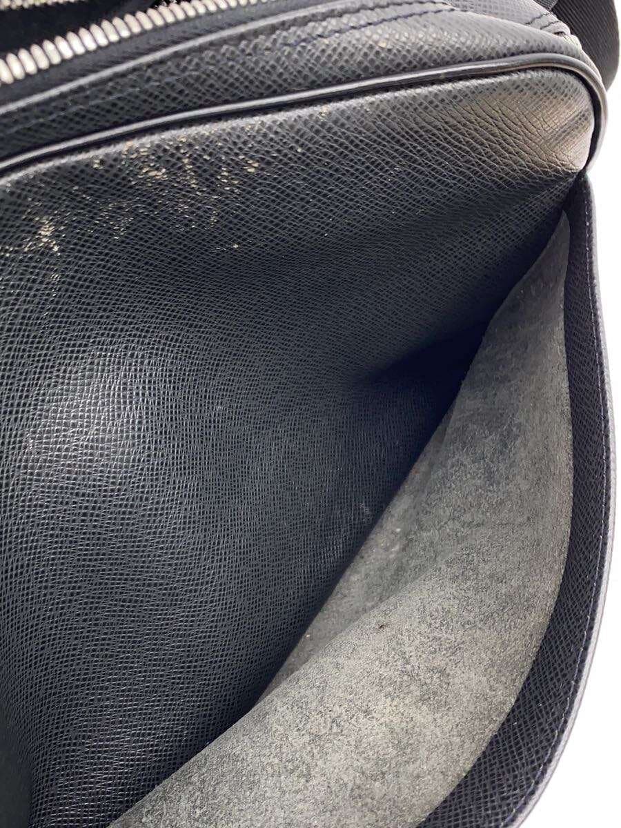 LOUIS VUITTON Reporter _Taiga BLK 8