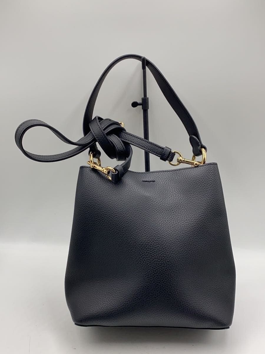 COACH Small Town Bucket Bag_Black Leather BLK 3