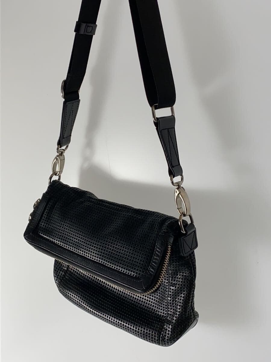 carcru Shoulder Bag BLK Solid 2