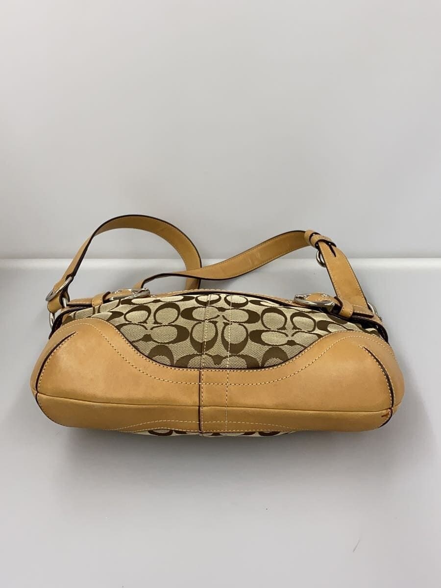 COACH Soft Duffle_Hamptons_Signature_Beige Canvas CML All Over Pattern 4