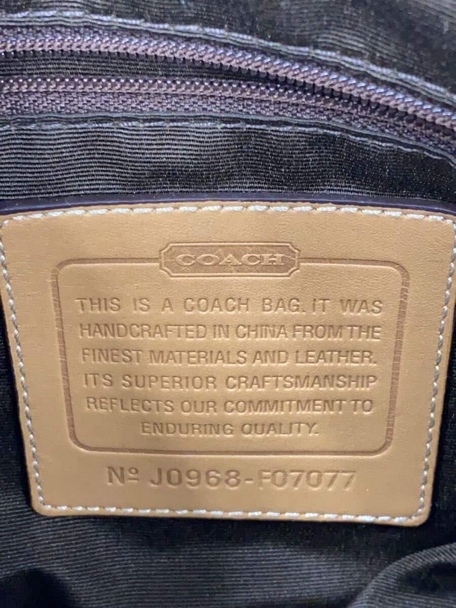 COACH Soft Duffle_Hamptons_Signature_Beige Canvas CML All Over Pattern 5