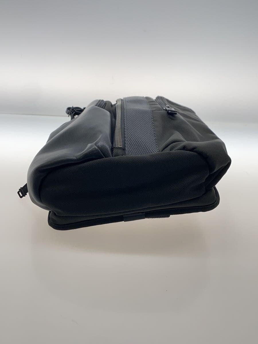 TUMI Shoulder Bag Leather BLK Solid 4