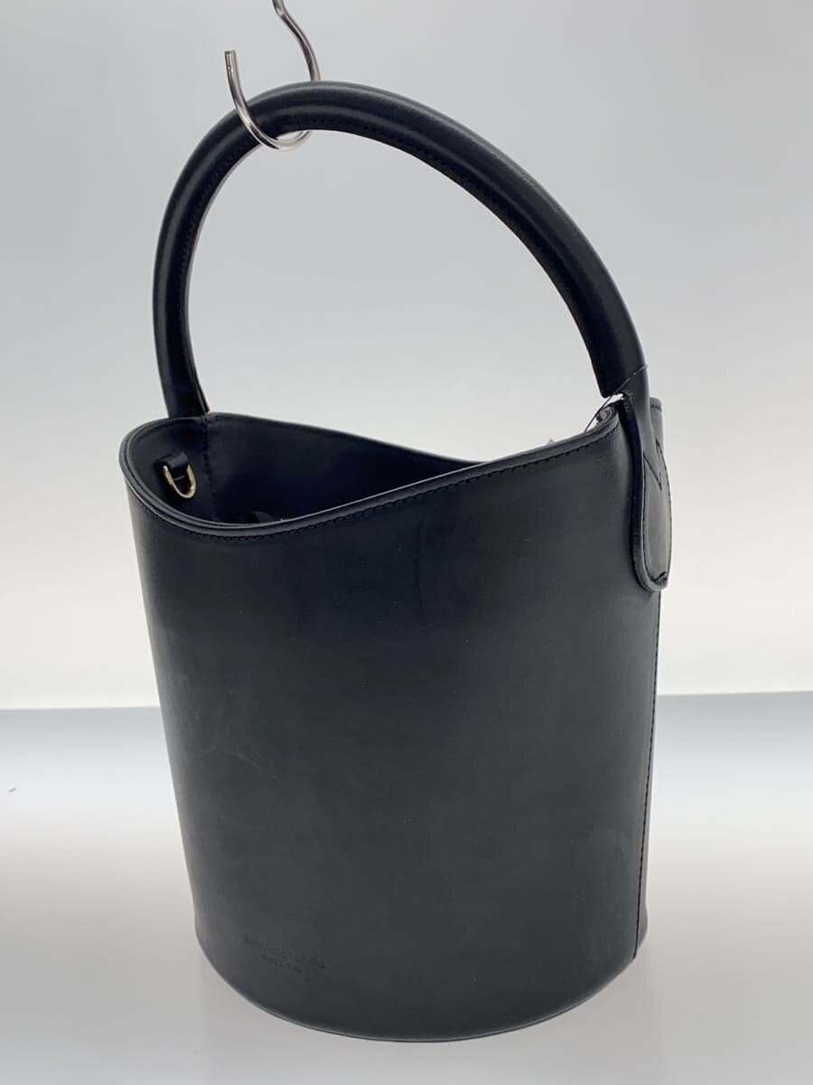 PELLETTERIA VENETA Slight Corner Scuff Handbag Leather BLK 2