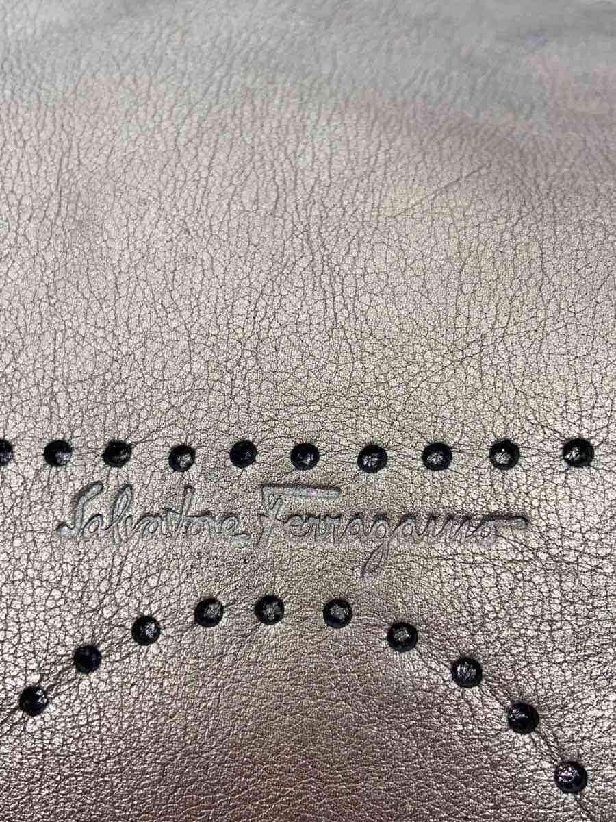 Salvatore Ferragamo one-shoulder bag punching SLV 5