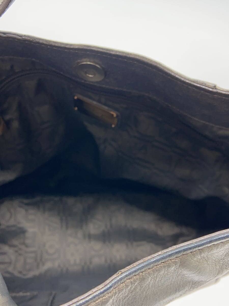 Salvatore Ferragamo one-shoulder bag punching SLV 6