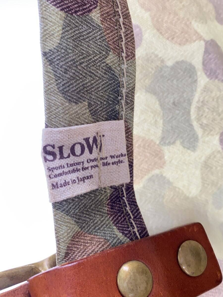 SLOW Shoulder Bag GRN Camouflage Belt Discoloration With Wear Hardware Deteriorated 5