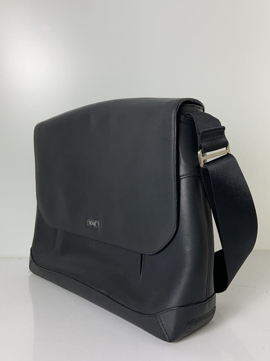TUMI Bag Leather BLK 2948D TRACK MESSENGER BAG Truck Messenger Bag 2