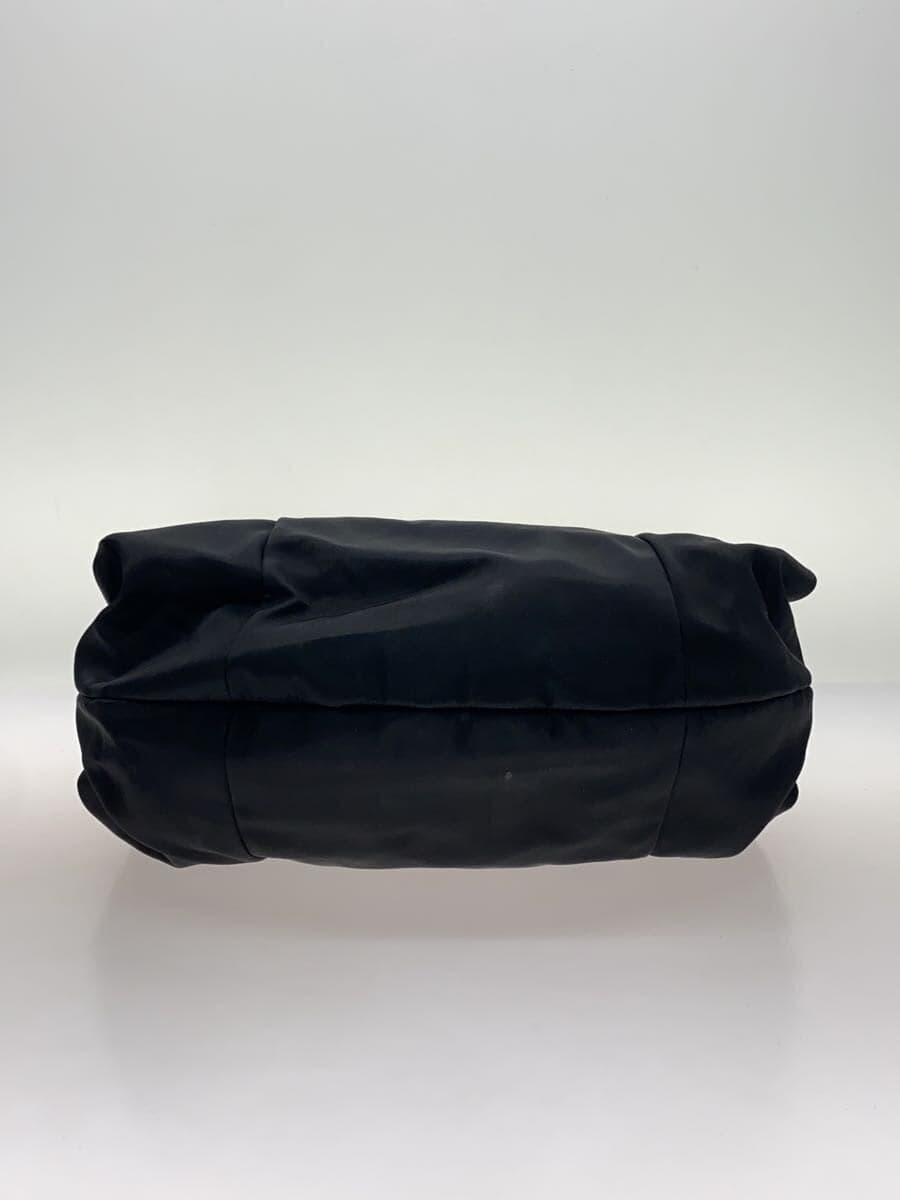 Salvatore Ferragamo Handbag -- BLK Solid Color 4