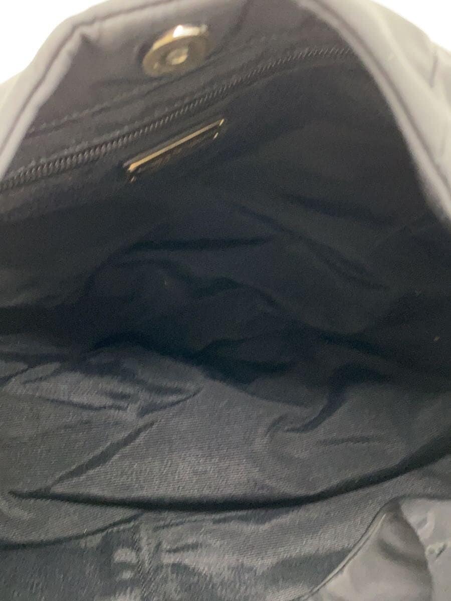 Salvatore Ferragamo Handbag -- BLK Solid Color 6