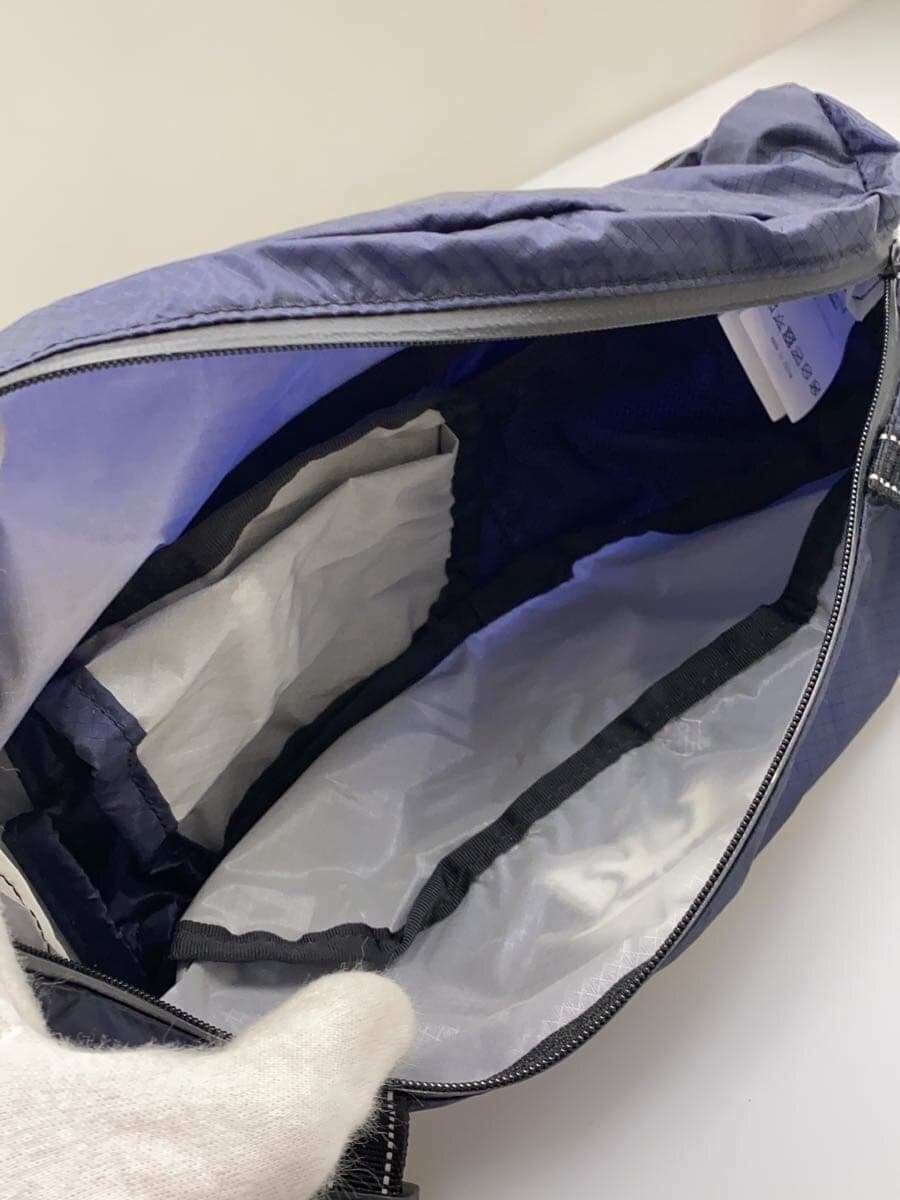 MAISON KITSUNE Waist Bag Nylon NVY 6