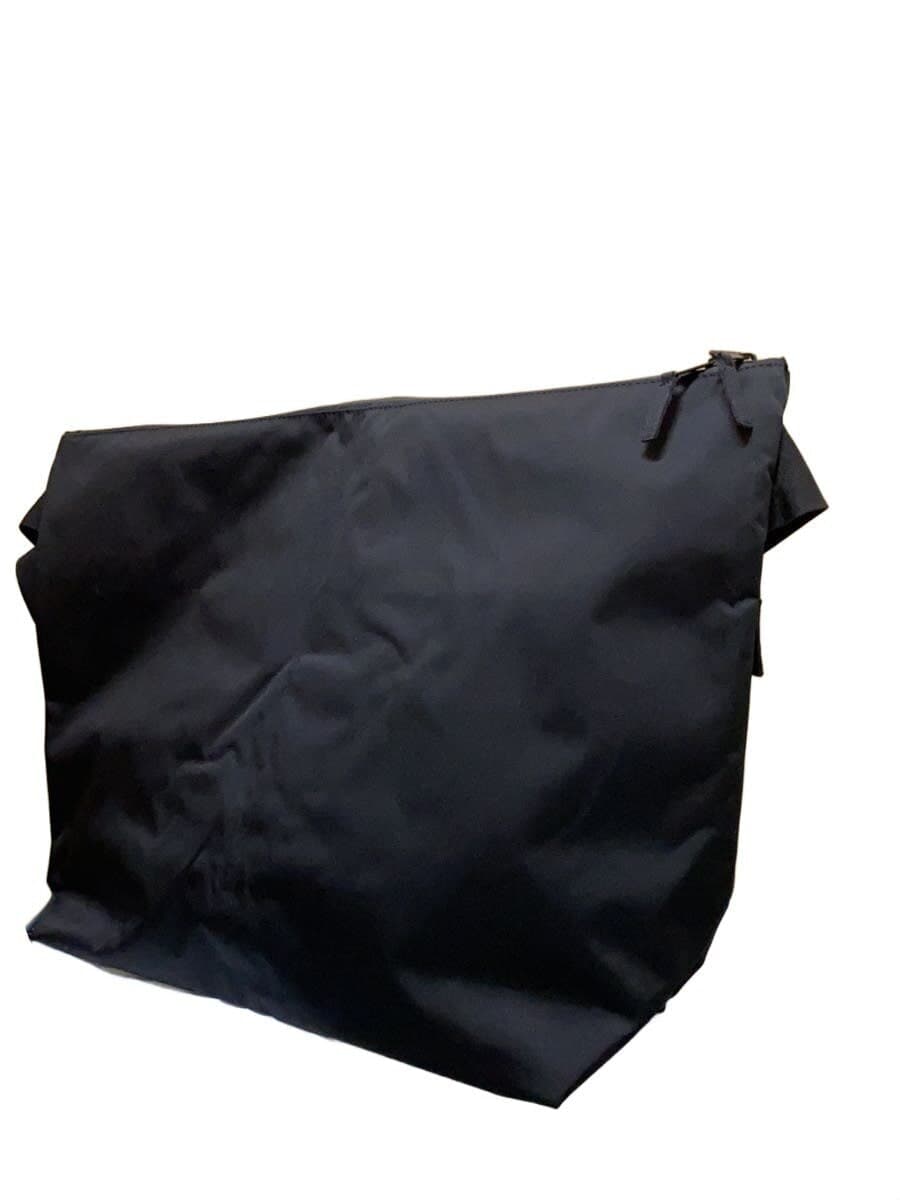 meltum Shoulder Bag Nylon BLK Solid 2