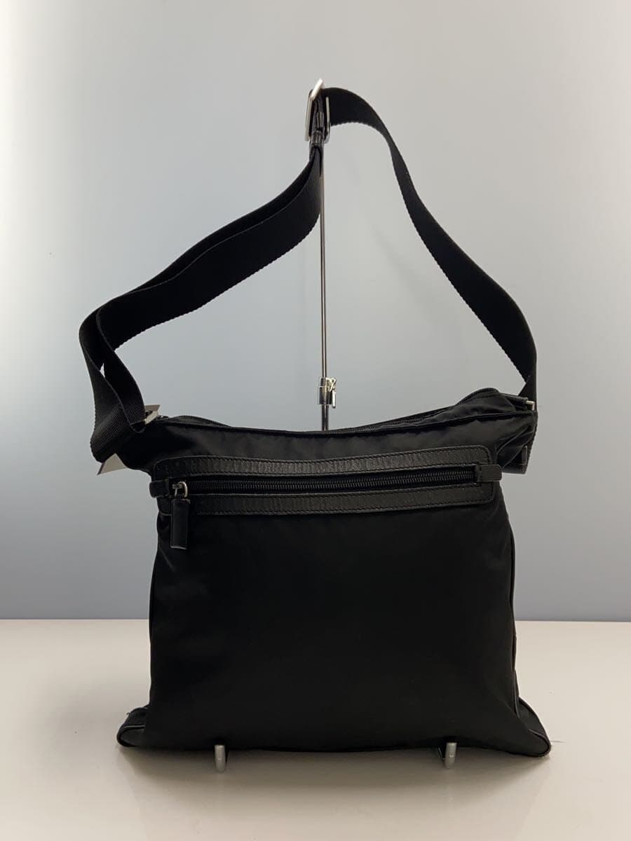 PRADA Shoulder Bag Triangle Logo Nylon BLK Soil 、Scratch 、Corner Wear 3