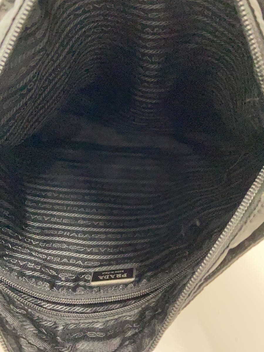 PRADA Shoulder Bag Triangle Logo Nylon BLK Soil 、Scratch 、Corner Wear 6