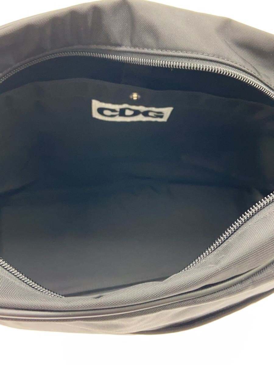 CDG Shoulder Bag Nylon BLK SZ-K 202 6