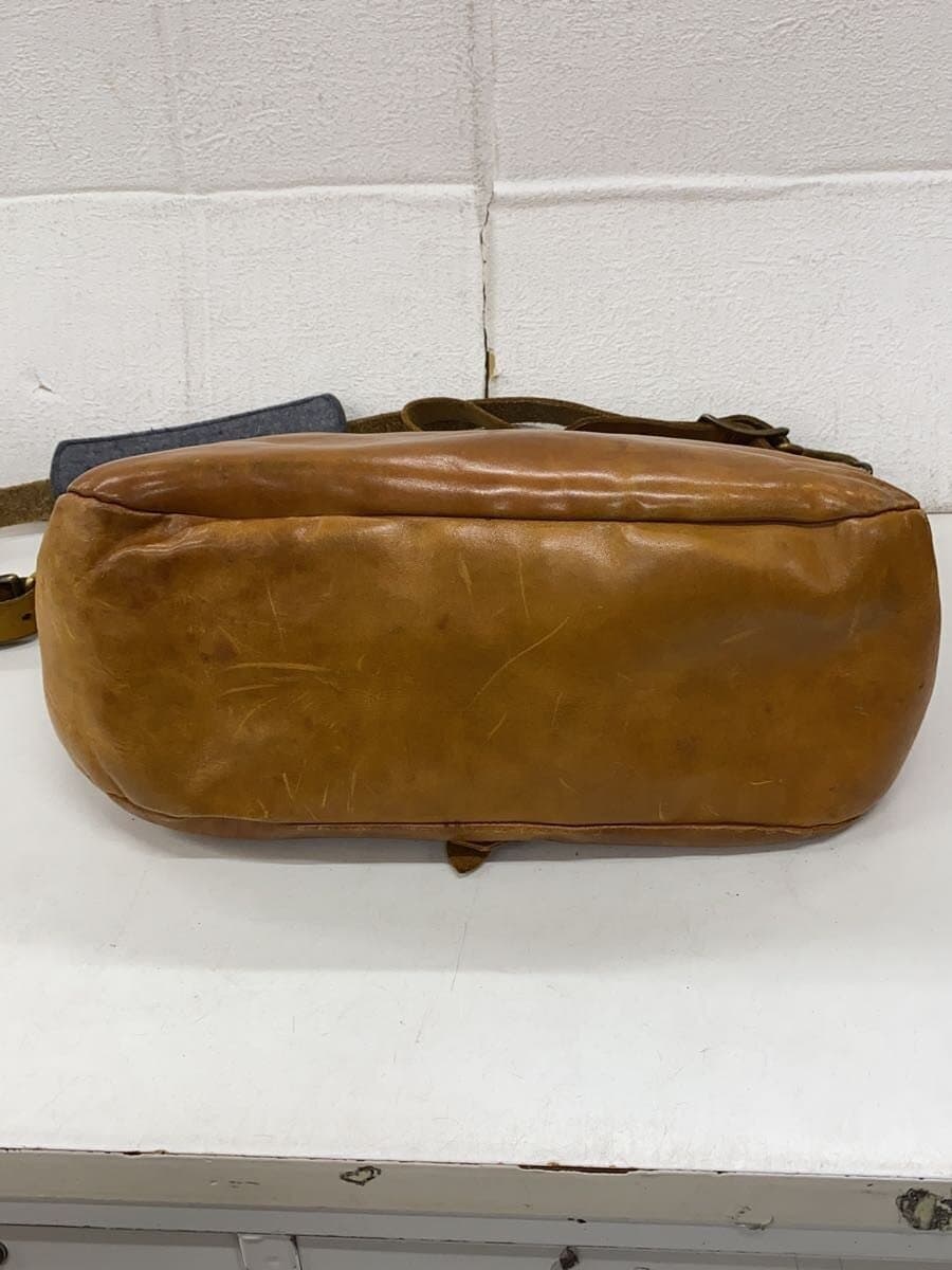 vasco Shoulder Bag Cowhide CML Solid 4