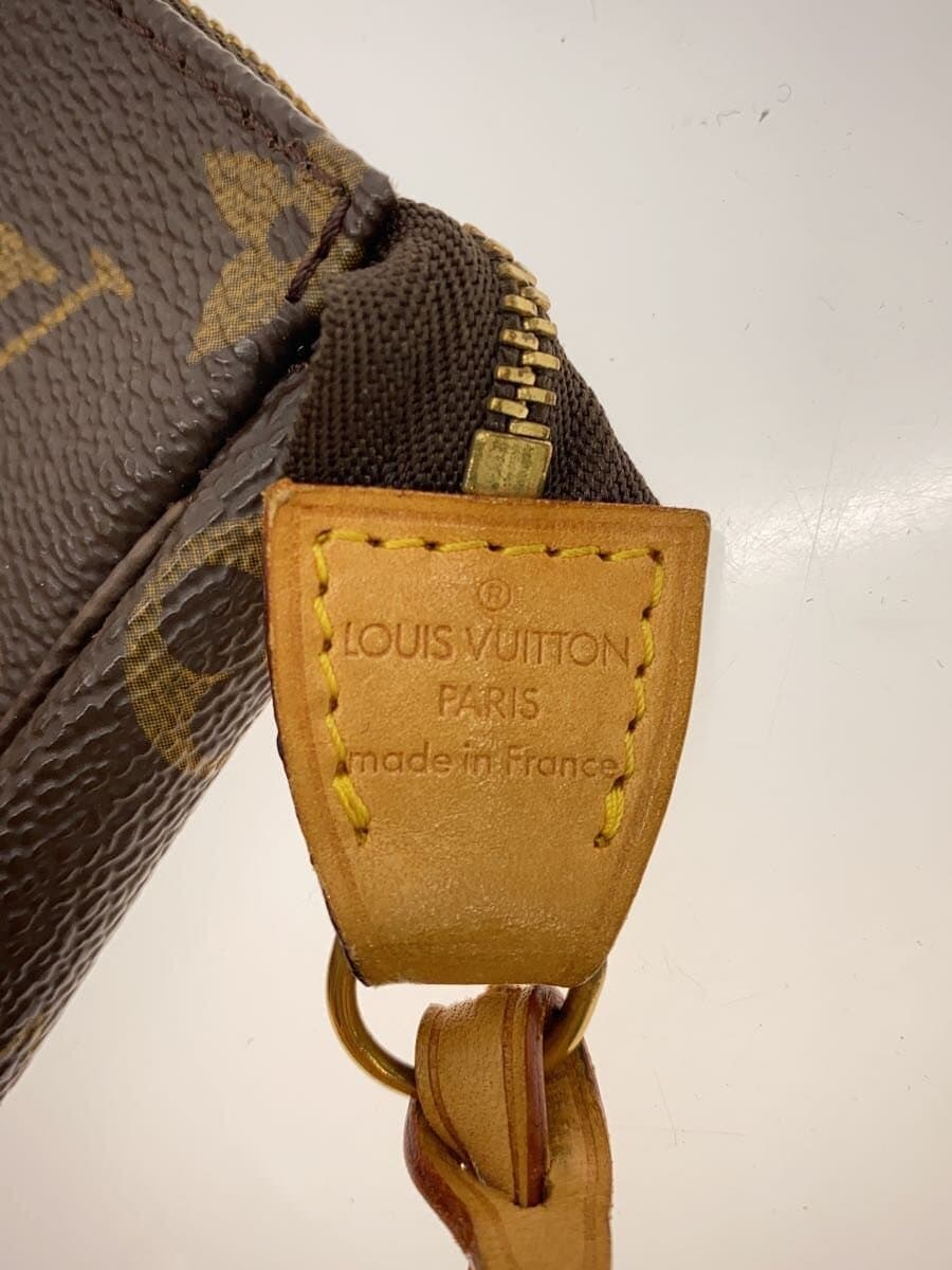 LOUIS VUITTON1)Pochette Accessoires_Monogram Canvas PVC BRW 5